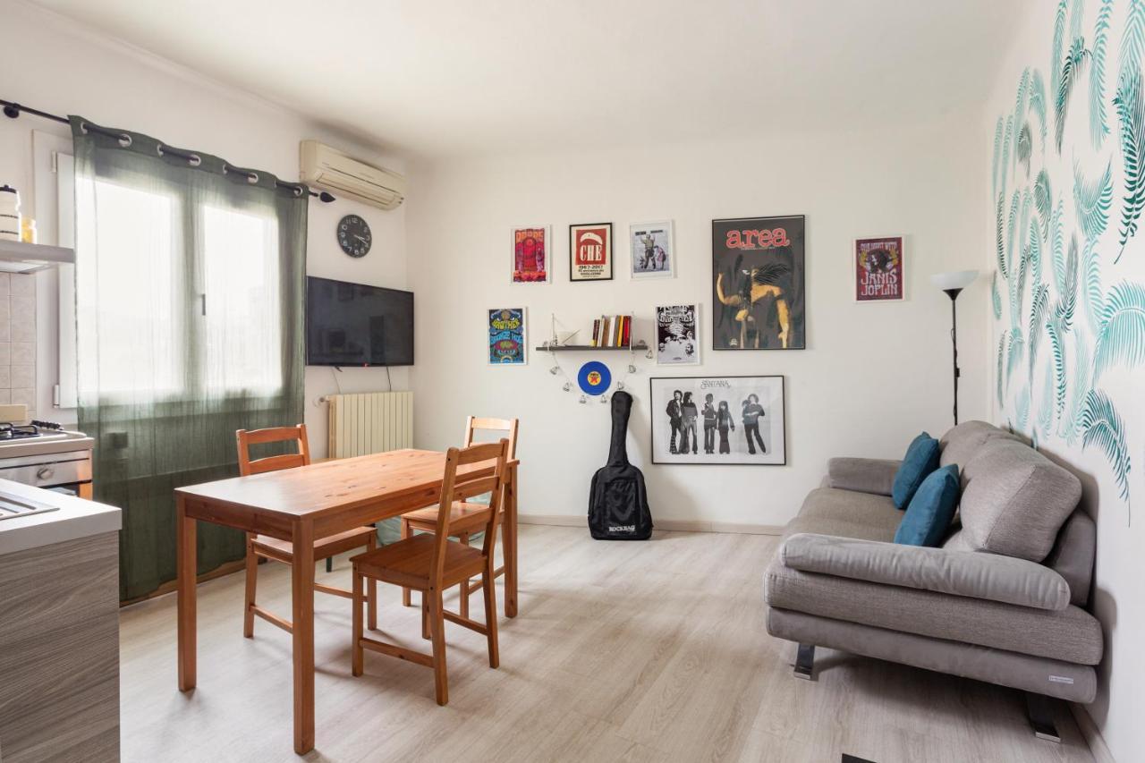 Apartment Wooden Nest In Isola - Manabrea Mailand